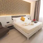 Thalya Luxury Syracuse