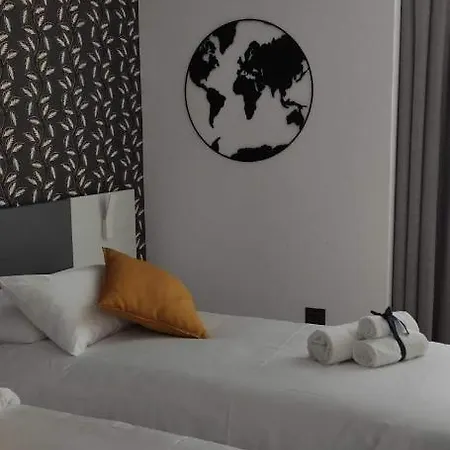 Thalya Luxury לינה וארוחת בוקר 3*
