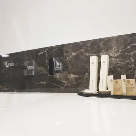 Thalya Luxury Bed & Breakfast 4*