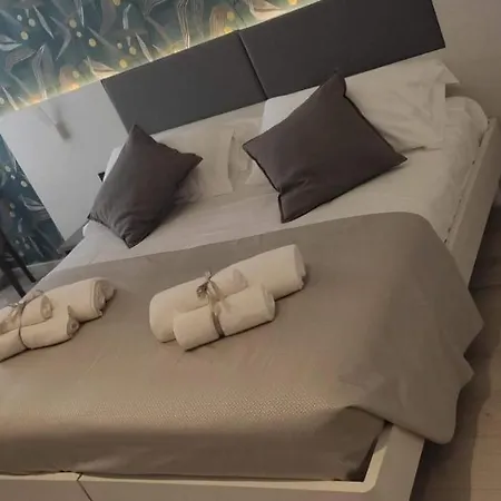 Thalya Luxury Bed & Breakfast 3*