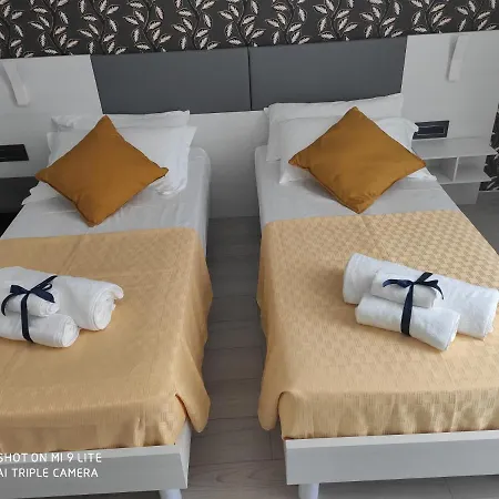 Thalya Luxury 3* سيراكوزا