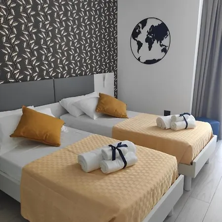 לינה וארוחת בוקר Thalya Luxury 4*