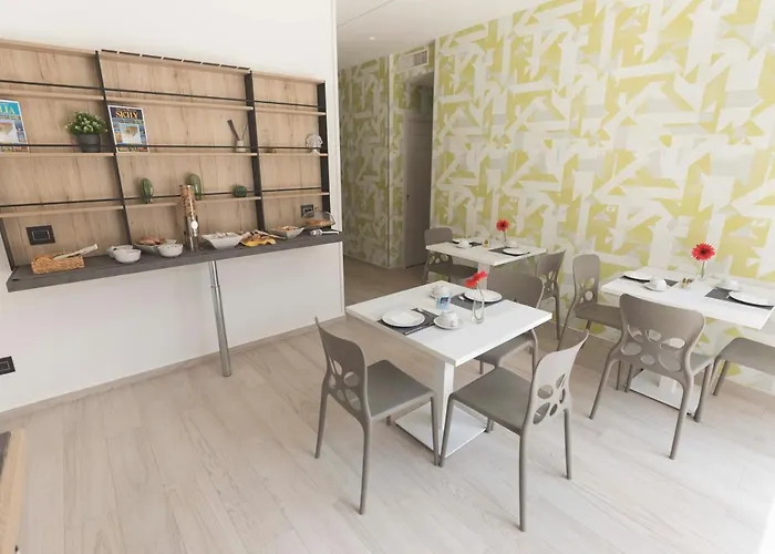 Alojamento de Acomodação e Pequeno-almoço Thalya Luxury Syracuse